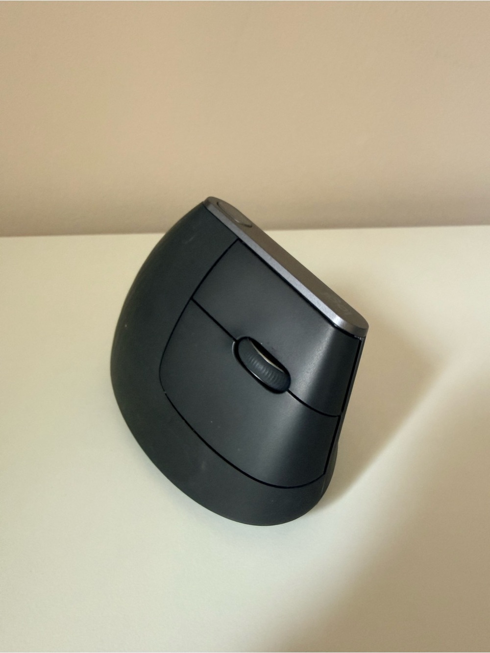 Logitech Ergonomic MX Vertical Mouse - Black
